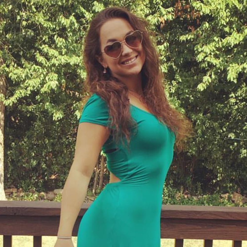 Meet your Posher, Khari